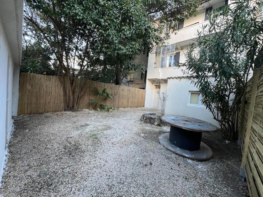 Tres Bel Appartement Neuf Avignon Exteriér fotografie